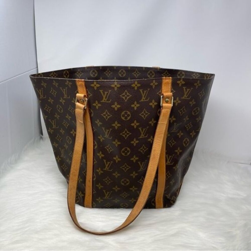 349 Pre Owned Authentic Louis Vuitton Monogram Sac Shopping Shoulder Bag MB0010